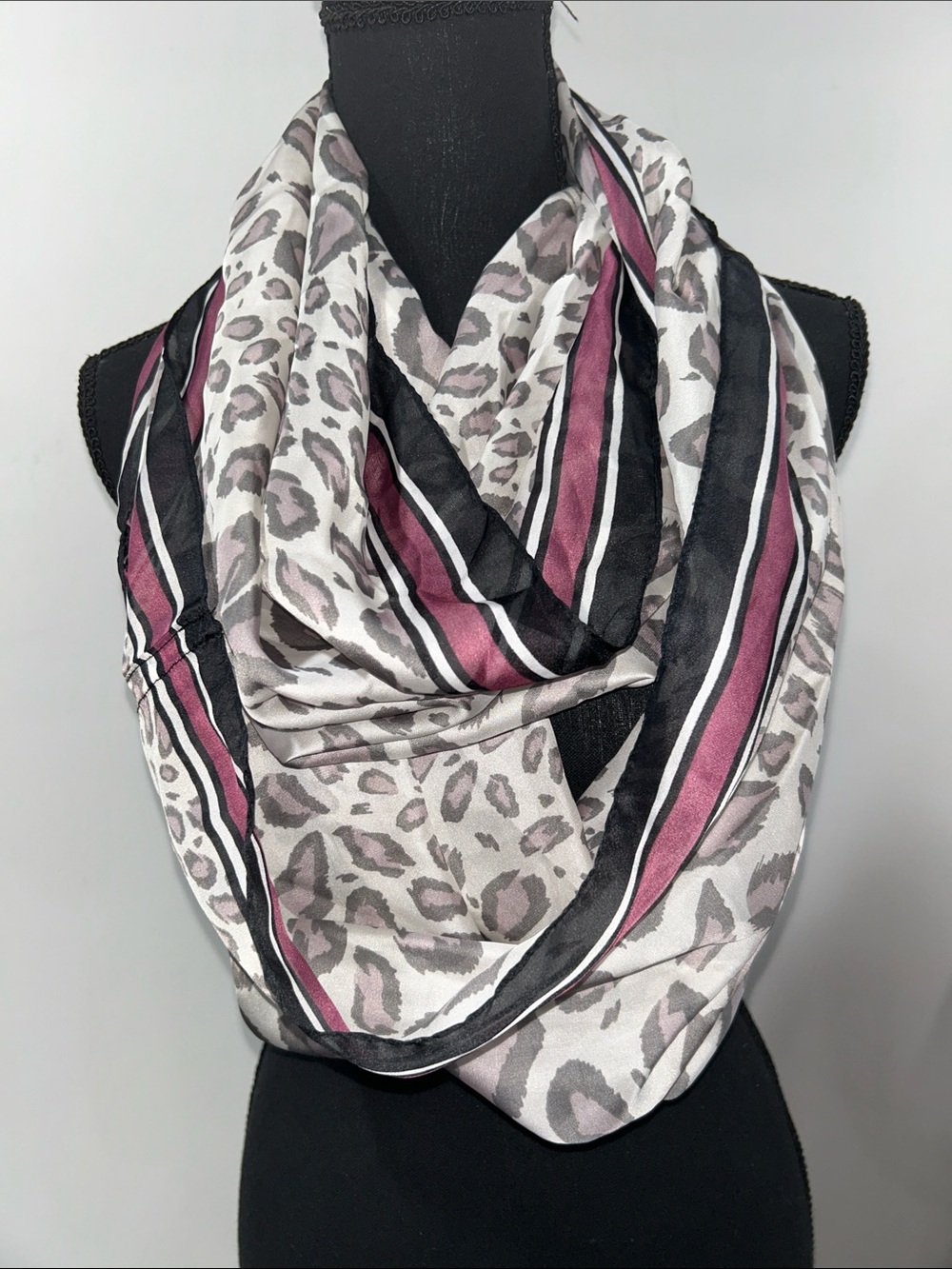 Apt. 9 Leopard & Stripe Infinity Scarf in Mauve, Black and Cream (0473)